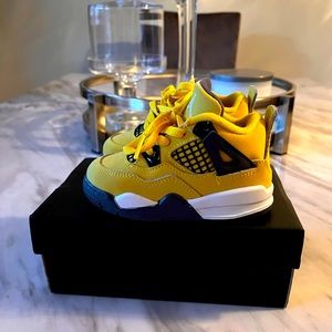 Yellow & grey retro Jordan